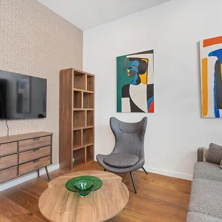 Design In The Heart Of Old Town