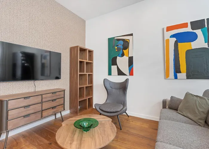 Design In The Heart Of Old Town